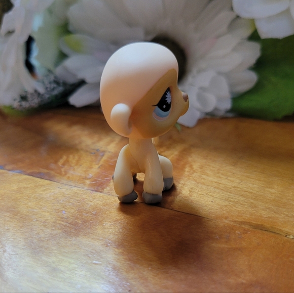 Littlest Pet Shop LPS #834 Monkey Yellow Brown Blue Eyes - Picture 3 of 12